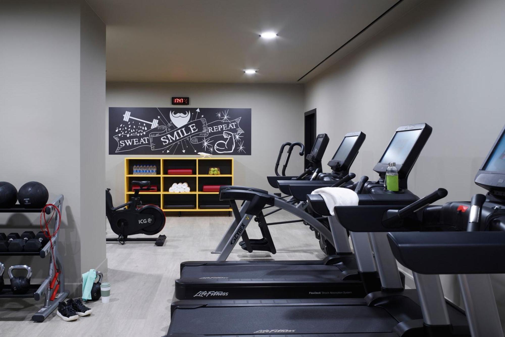 Moxy Athens City ภายนอก รูปภาพ